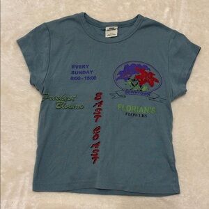Urban Outfitters Blue Graphic Tee with Floral Design S